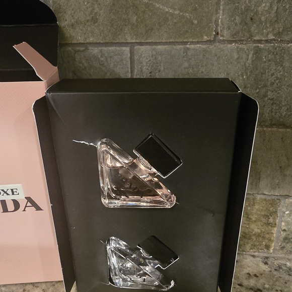 Prada Paradoxe Perfumes - Picture 7 of 10